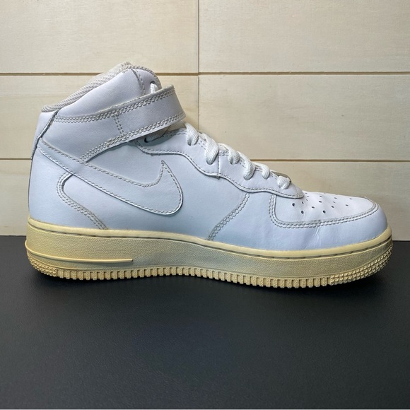 Vintage Nike Air Force 1 White Mid Women's Size 8 Shoes 6.5Y AF1 82 314195-113 - Picture 3 of 12